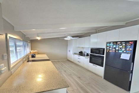 Photo of property in 5 Cargill Place, Frankleigh Park, New Plymouth, 4310