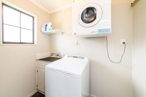 Photo of property in 5 Pryde Place, Feilding, 4702