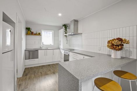 Photo of property in 25a Hartland Place, Welbourn, New Plymouth, 4312