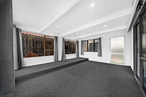 Photo of property in 19 Rakich Place, Henderson, Auckland, 0612
