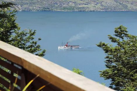 Photo of property in 26 Mackinnon Terrace, Sunshine Bay, Queenstown, 9300