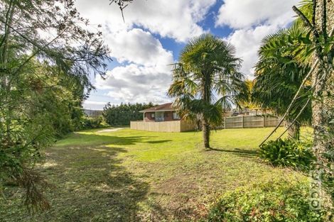 Photo of property in 407a Main Road, Huapai, Kumeu, 0810