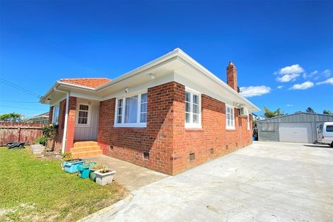 Photo of property in 117 Mangere Road, Otahuhu, Auckland, 1062