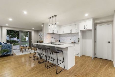 Photo of property in 11 Phar Lap Crescent, Takanini, 2112
