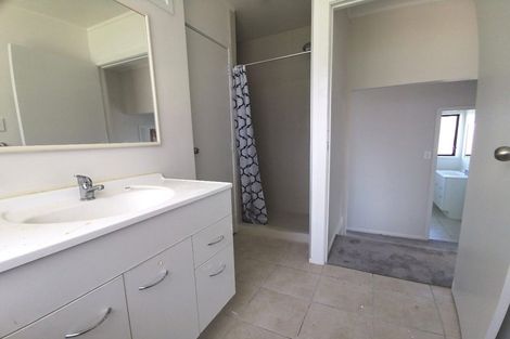 Photo of property in 1/23 Heron Place, Pakuranga Heights, Auckland, 2010