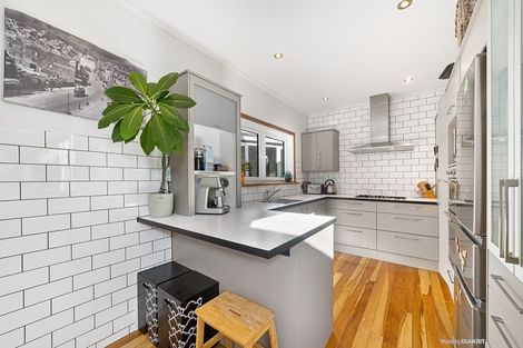 Photo of property in 24 Hurman Street, Karori, Wellington, 6012