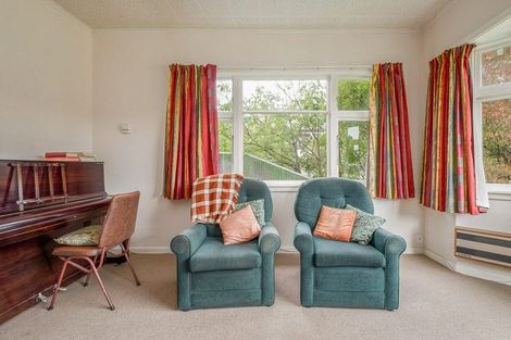 Photo of property in 65 Martin Avenue, Beckenham, Christchurch, 8023