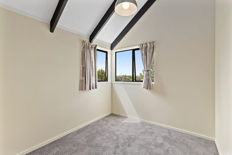 Photo of property in 2/19 Marcel Place, Glenfield, Auckland, 0629