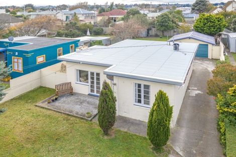 Photo of property in 96 Gonville Avenue, Gonville, Whanganui, 4501