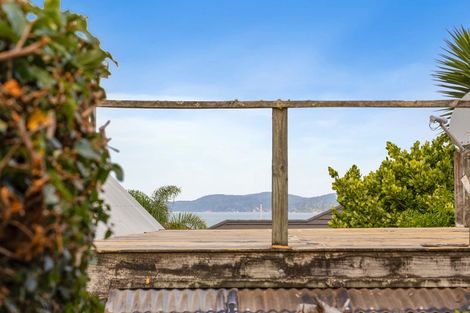 Photo of property in 6 Robinia Place, Snells Beach, 0920