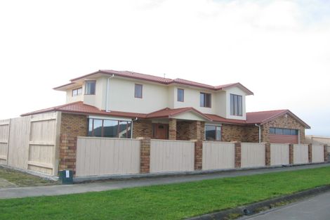Photo of property in 12 Silkwood Place, Fitzherbert, Palmerston North, 4410