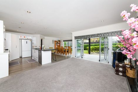 Photo of property in 67a Parnell Heights Drive, Kelvin Grove, Palmerston North, 4414