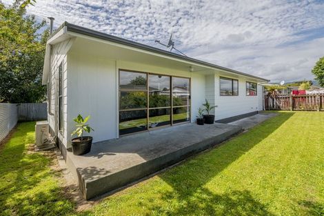 Photo of property in 15a Rimu Street, Levin, 5510