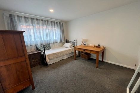 Photo of property in 48 The Esplanade, Eastern Beach, Auckland, 2012