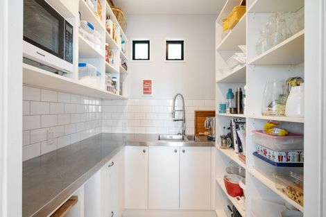 Photo of property in 39 Overdale Drive, Cashmere, Christchurch, 8022