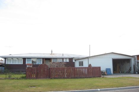 Photo of property in 30 Clutha Street, Alexandra, 9320