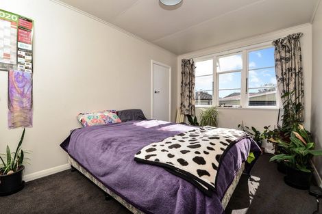 Photo of property in 6 Hume Place, Fairfield, Hamilton, 3214