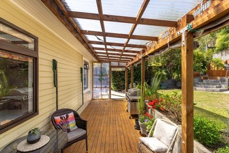 Photo of property in 91 Milton Terrace, Picton, 7220