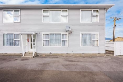 Photo of property in 2/12 Tama Street, Alicetown, Lower Hutt, 5010