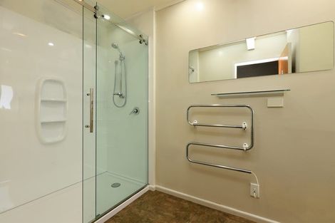 Photo of property in 38 Hillary Crescent, Maraenui, Napier, 4110