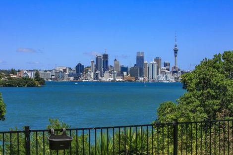 Photo of property in 21 Norwood Road, Bayswater, Auckland, 0622