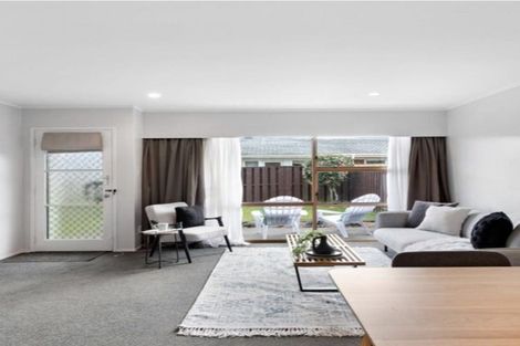 Photo of property in 2/15 Latham Avenue, Pakuranga, Auckland, 2010