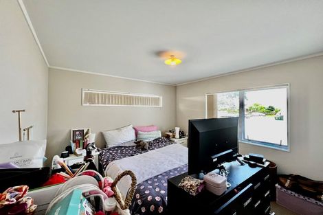 Photo of property in 50 Sycamore Drive, Sunnynook, Auckland, 0620