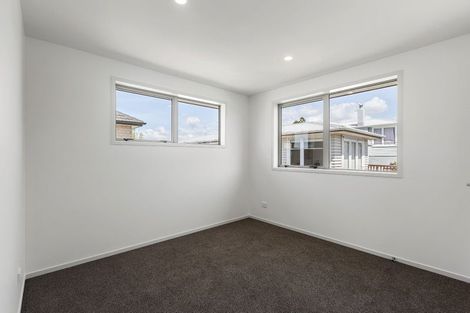 Photo of property in 47a Lynwood Road, New Lynn, Auckland, 0600