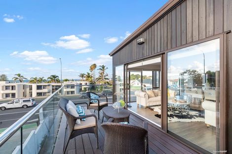 Photo of property in 407 Lake Road, Takapuna, Auckland, 0622