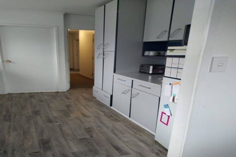 Photo of property in 10 Sabana Place, Unsworth Heights, Auckland, 0632