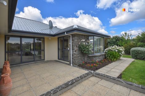 Photo of property in 18 Sunninghurst Drive, Fairfield, Dunedin, 9018