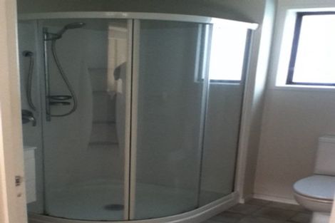 Photo of property in 11 Nimrod Place, Half Moon Bay, Auckland, 2012