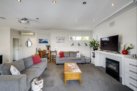 Photo of property in 11 Tasman Drive, Poraiti, Napier, 4112