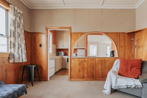 Photo of property in 9 Essex Street, Balclutha, 9230