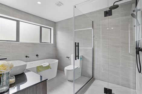 Photo of property in 42 Drumbuoy Drive, Flat Bush, Auckland, 2019