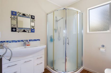 Photo of property in 3a Reo Crescent, Waihi Beach, 3611