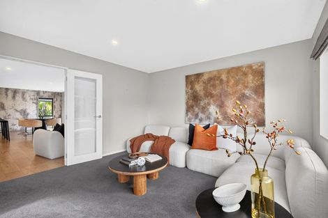 Photo of property in 20b Cambridge Road, Riverhead, 0820