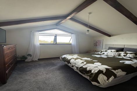 Photo of property in 99 Redoubt Road, Goodwood Heights, Auckland, 2105