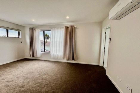Photo of property in 56a Casuarina Road, Half Moon Bay, Auckland, 2012