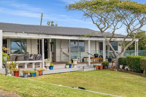 Photo of property in 45 Town Point Road, Maketu, Te Puke, 3189