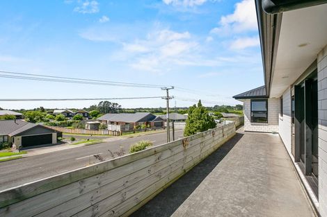 Photo of property in 3f Honeyfield Drive, Whalers Gate, New Plymouth, 4310