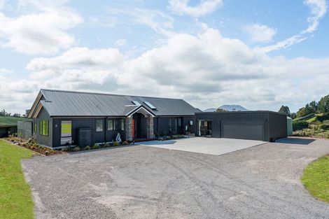 Photo of property in 5 Vickers Way, Acacia Bay, Taupo, 3385