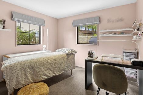 Photo of property in 13 Trevathan Lane, Wanaka, 9305