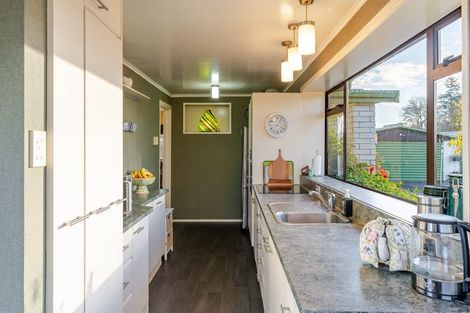 Photo of property in 69 Foster Road, Temple View, Hamilton, 3290