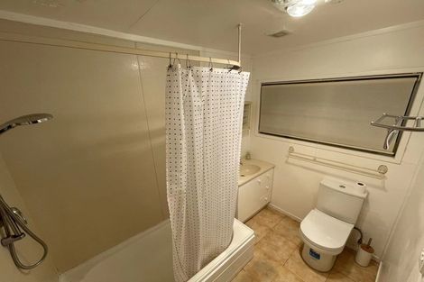 Photo of property in 108 Kemp Road, Massey, Auckland, 0614