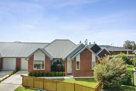 Photo of property in 9 Clifford Close, Leamington, Cambridge, 3432