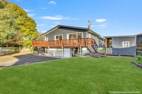 Photo of property in 2 Ashford Place, Havelock North, 4130