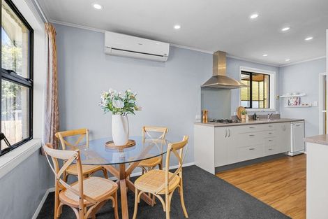 Photo of property in 76 Frensham Crescent, Woolston, Christchurch, 8062