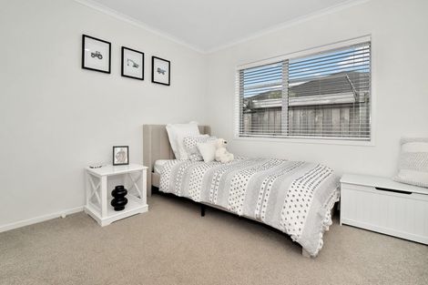 Photo of property in 28 Excelsa Place, Papamoa Beach, Papamoa, 3118