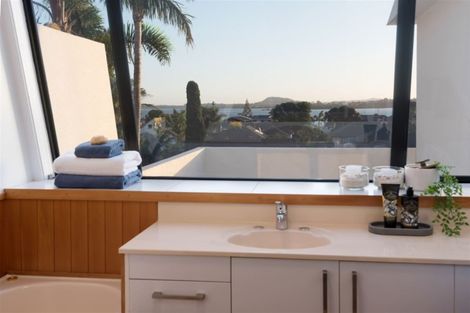 Photo of property in 2/4 Basilton Close, Bucklands Beach, Auckland, 2012